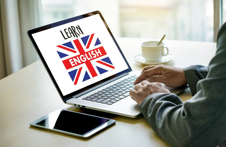 Laptop z flagą UK